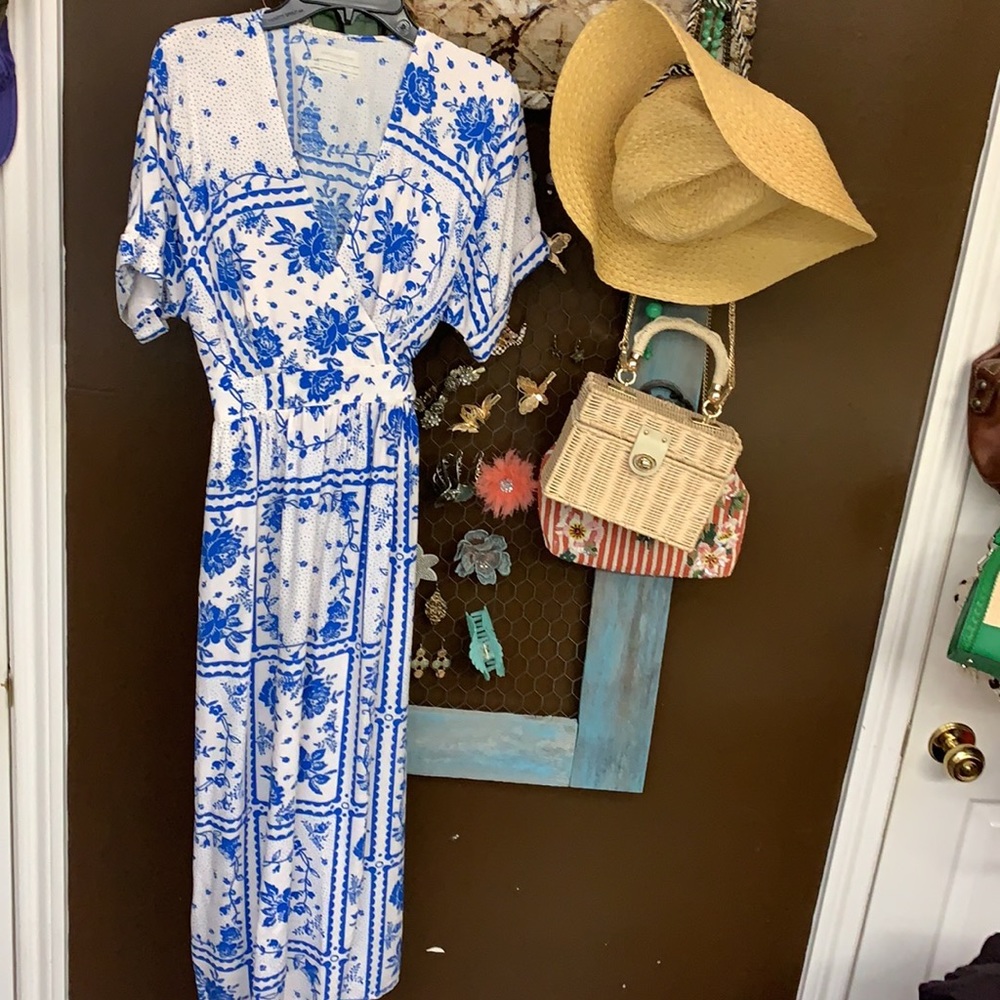 Beautiful blue and white Urban Outfitters dress S